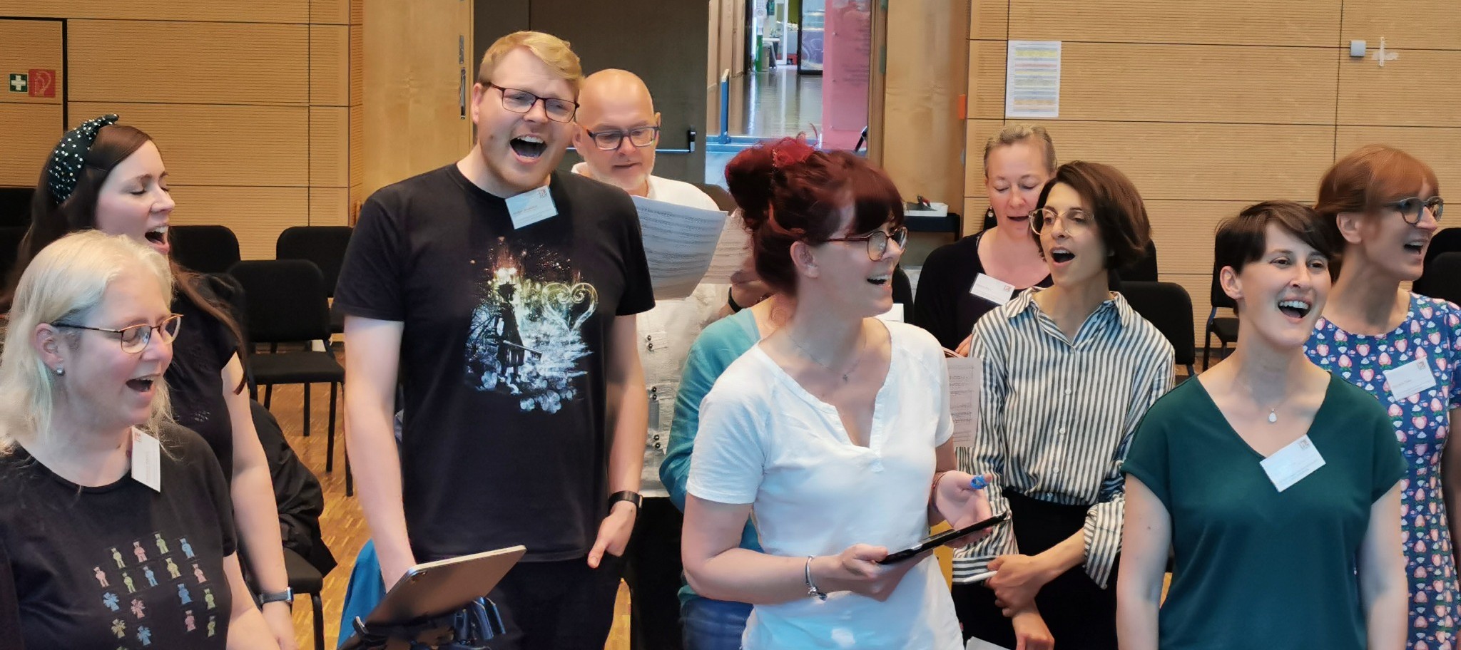 Gruppe beim gemeinsamen Singen